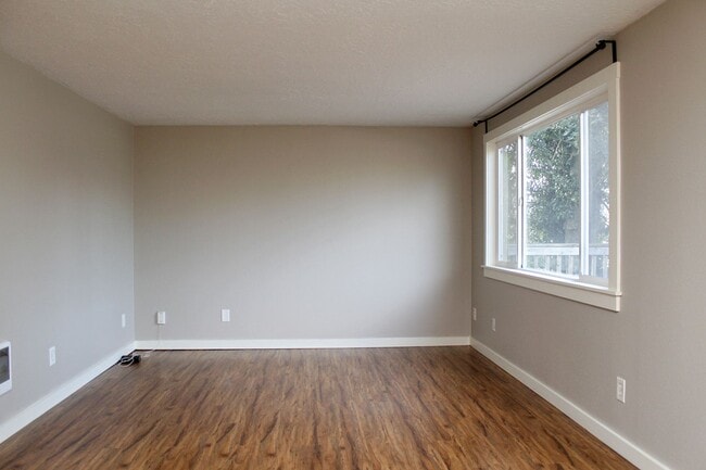 2508-2508 NE Sumner St unit 2506, Portland, OR 97211 - photo 4
