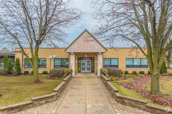 Naperville's Beebe Elementary School serves 625 students from kindergarten to 5th grade.