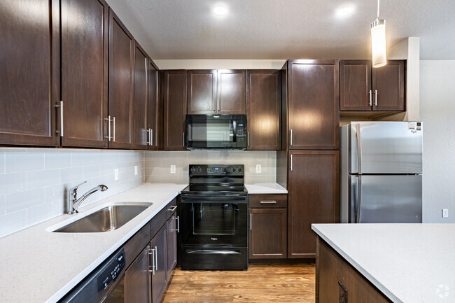 Jade - Kitchen