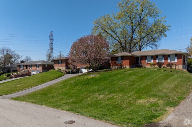 Homes in Windy Hills have rolling front yards.