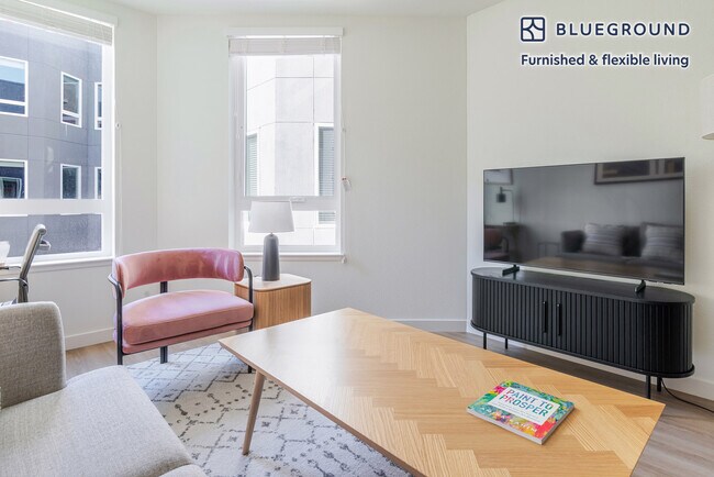 100 Callan Ave unit FL4-ID1930, San Leandro, CA 94577 - photo 2