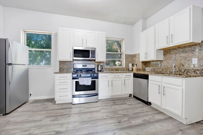 1205 W Oakdale Ave unit ID1319107P, Chicago, IL 60657 - photo 7