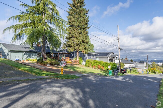 Single-family homes like these can be found dotting the residential streets of Boulevard Park.