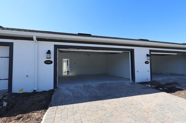 1367 Mount Royal Dr, Saint Cloud, FL 34771 - photo 6