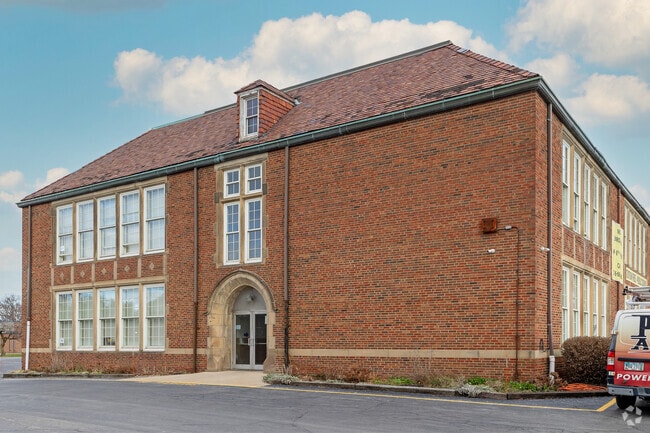 Children can easily walk or bike to Constellation School Puritas.