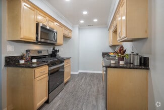 2631 W Felicidad Cir, Anaheim, CA 92801