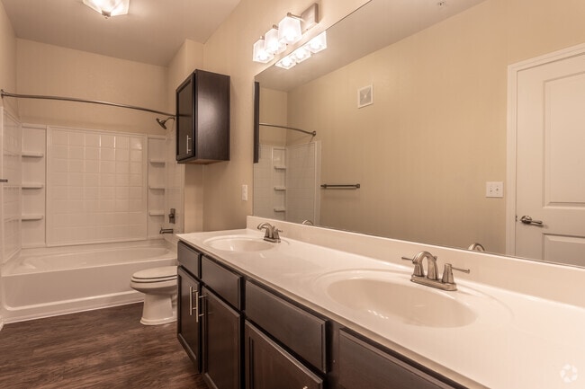 2 BR, 2 BA - 1202 SF