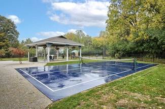 535 Cedar Hill Dr, Allentown, PA 18109