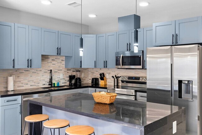 1350 NW 28th St unit FL1-ID1258047P, Miami, FL 33142 - photo 6