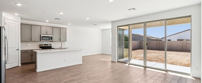 15735 W Camden Ave, Waddell, AZ 85355 - photo 7