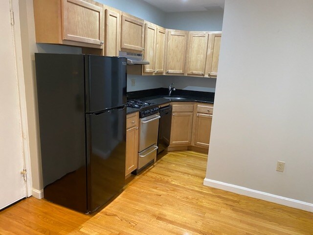 222 Hanover St, Boston, MA 02113 - photo 6