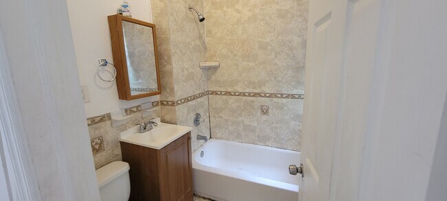 654 S 19th St unit 1, Newark, NJ 07103 - photo 5