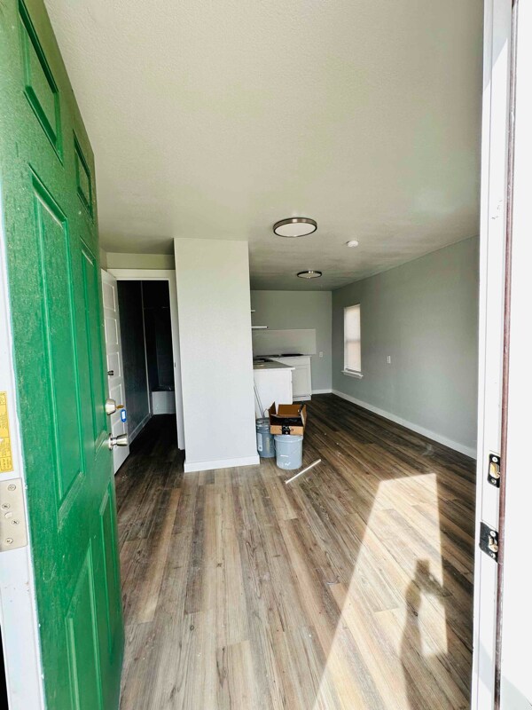 404 NW 3rd St unit north, Lawton, OK 73507 - photo 4