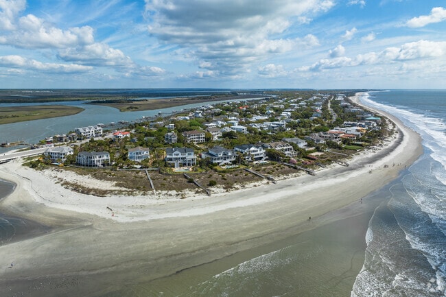 Have majestic waterfront views right from your backyard in the Isle of Palms neighborhood.