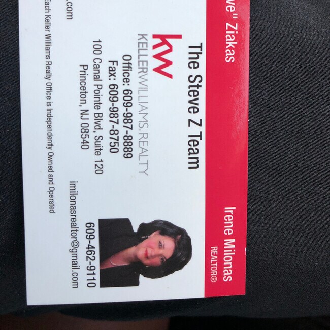 Agent Photo