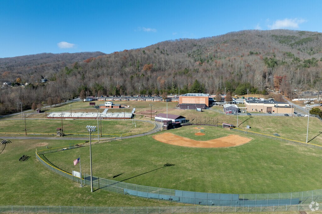 At Unaka High School, students participate in a variety of sports and clubs.