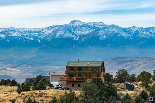 Virginia City has large custom homes sprinkled throughout the Highlands with great views.
