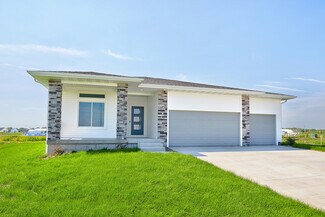 5401 167th St Unit 36468524, Urbandale, IA 50263