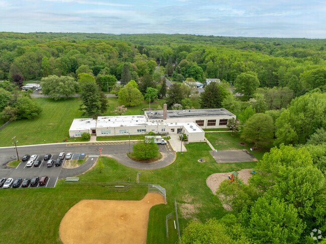 Roosevelt Public School offers prekindergarten through fifth-grade classes and earns an A-minus from Niche.