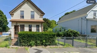 24 Roper St, Lowell, MA 01852