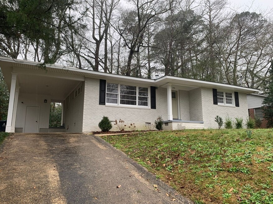 556 Sherwood Dr, Auburn, AL 36830 - photo 1