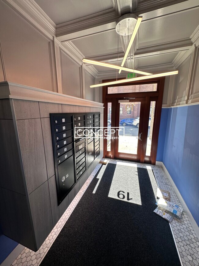 19 Peterborough St unit 12B, Boston, MA 02215 - photo 5