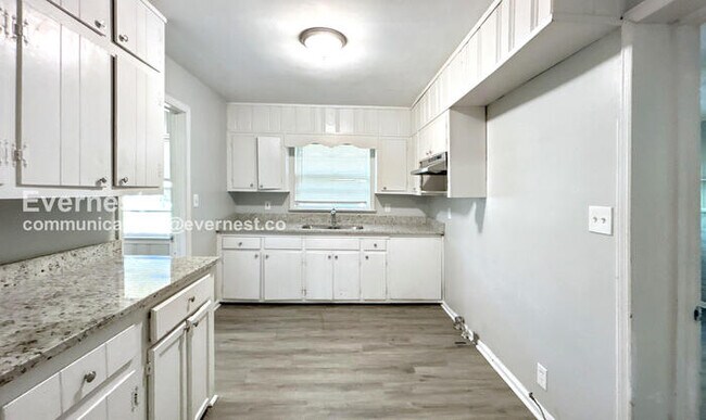 1964 Laurel Ln, Decatur, GA 30032 - photo 4