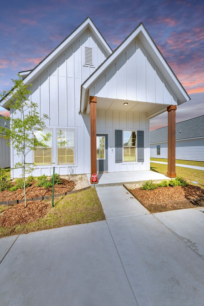 349 Ridge Rd, Lafayette, LA 70506