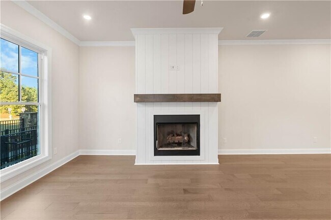 608 Goldsmith Ct unit 113, Johns Creek, GA 30022 - photo 4