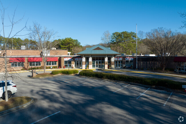 Cherokee Bend Elementary is located at 4400 Fair Oaks Dr, Birmingham, AL 35213.