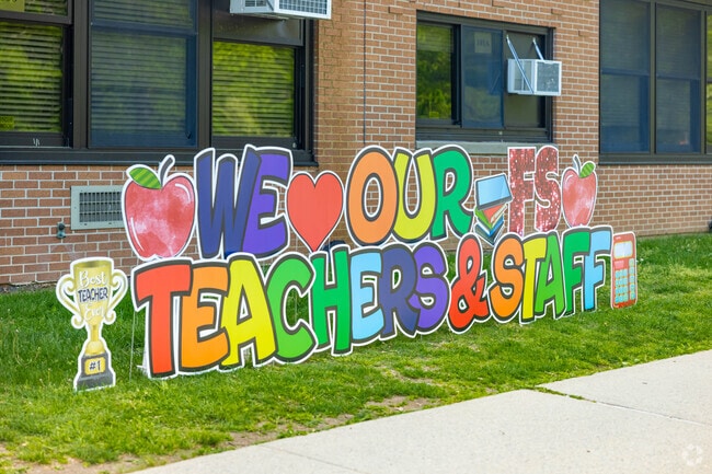 Fort Salonga Elementary School students love their teachers and staff.