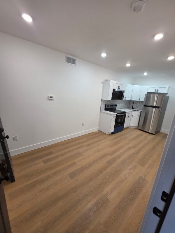 6330 Saybrook Ave, Philadelphia, PA 19142 - photo 7