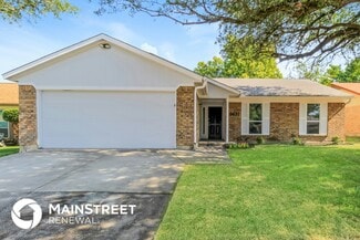 6637 N Park Dr, Watauga, TX 76148