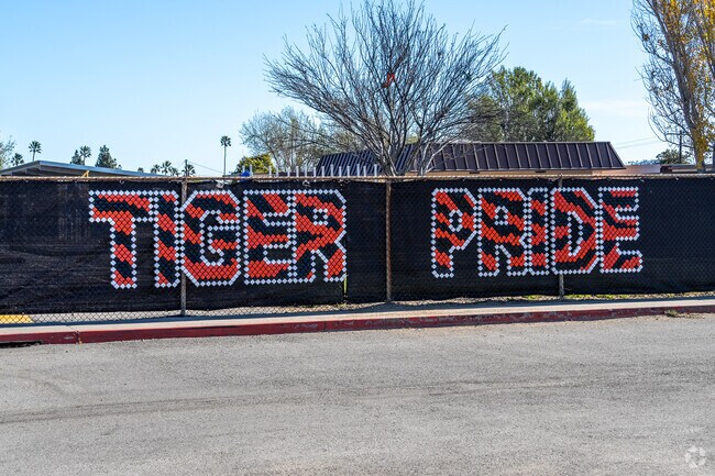 Palmetto Elementary School challenges and encourages children to learn.