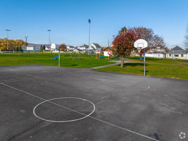 Hyde Park has a variety of sporting areas to enjoy.
