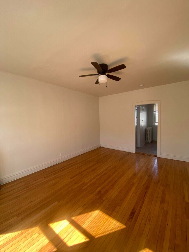 6332 N Magnolia Ave unit 3W, Chicago, IL 60660 - photo 6