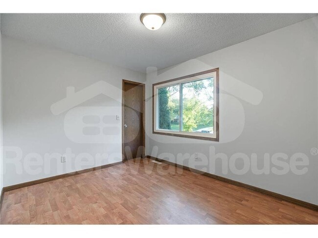 1360 Adams St S, Cambridge, MN 55008 - photo 6