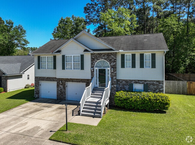 Colonial and Brick Style Home In the Sangaree Neighborhood Charleston SC