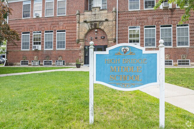 High Bridge Middle School earns a B plus on Niche.