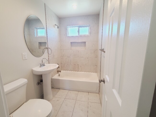 1413 E 53rd St unit 14, Los Angeles, CA 90011 - photo 5