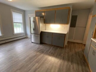 48 Plank Rd, Vergennes, VT 05491