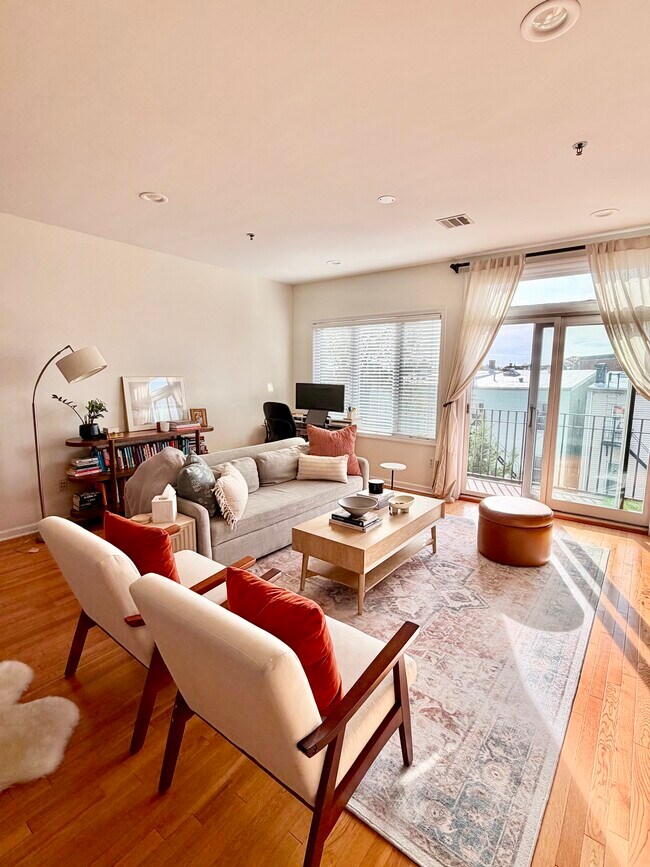 203 Hackensack Plank Rd Unit 5A, Weehawken, NJ 07086