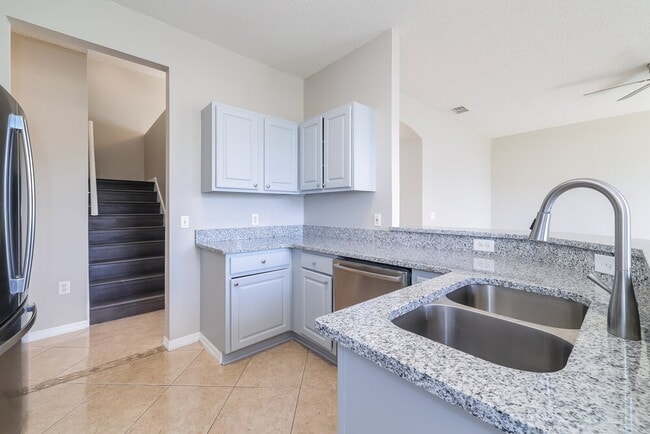 418 Bedlington Ct, Kissimmee, FL 34758 - photo 7