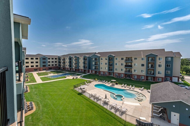 Crescent Falls, Joplin, MO 64804 - photo 5