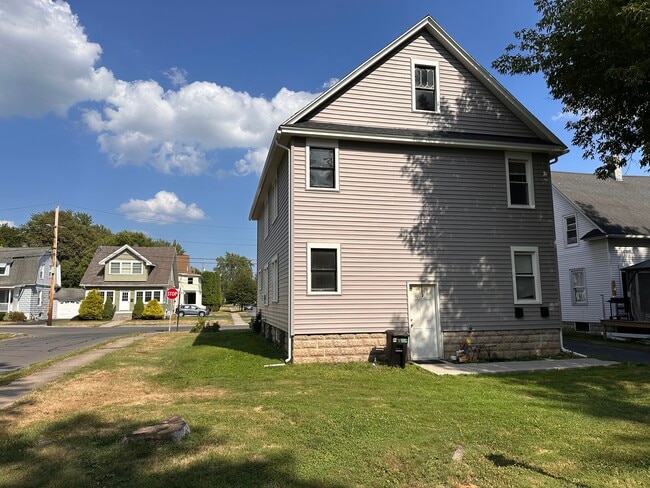 19 Peacock St unit 19 PEACOCK ST, Auburn, NY 13021 - photo 3