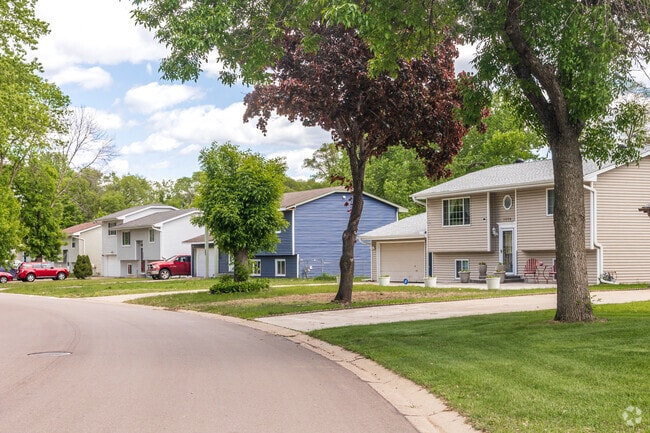 Palmer Lake offers wide tree-lined streets with predominantly bi-level and split-level homes.