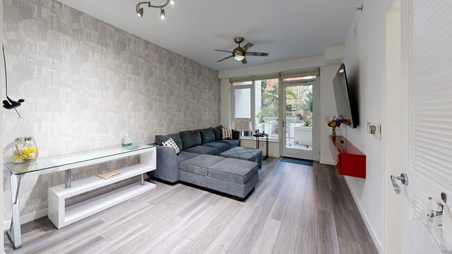 Breeza unit 113, San Diego, CA 92101 - photo 2