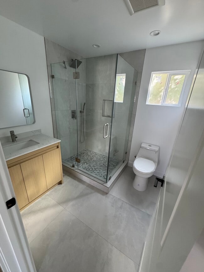 8530 Penfield Ave, Winnetka, CA 91306 - photo 5