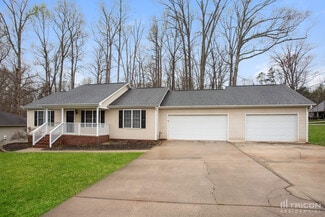 661 Beavers Cove Ln NW, Concord, NC 28027