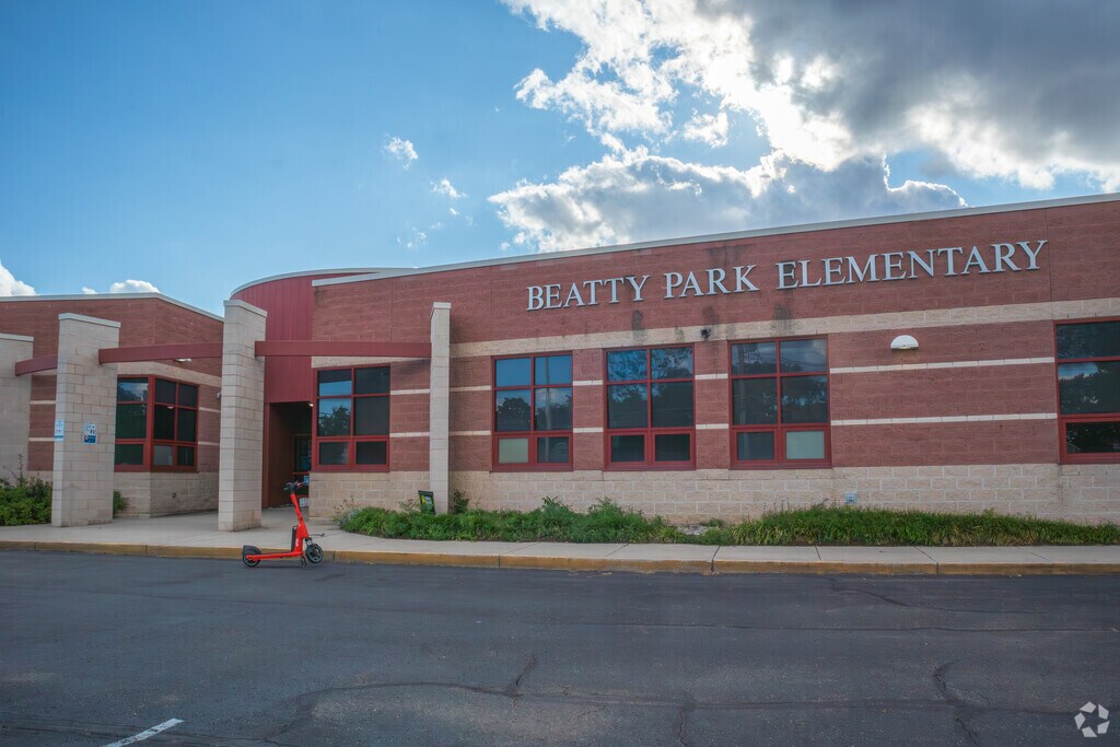 Beatty Park Elementary School entrance in Mount Vernon.